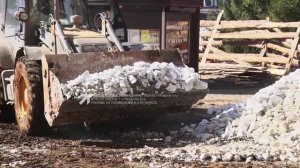 Подрядчик уже приступил к восстановлению благоустройства в районе домов № 46 и 48 на улице 40 лет По