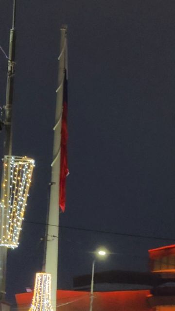 Гуляем, погода нас очень порадовала, так тепло и хорошо