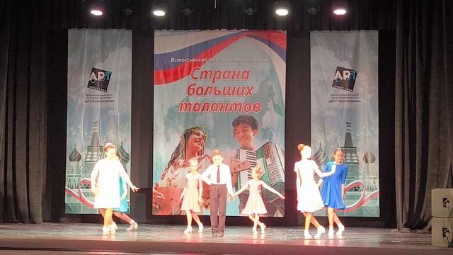 Танцующие цветы (cam1-p2)