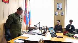 Награду героя вручили семье