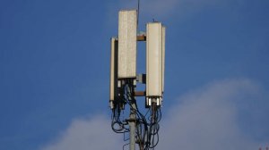 Двое мужчин и подросток получили от 9 до 20 лет за поджог вышки сотовой связи