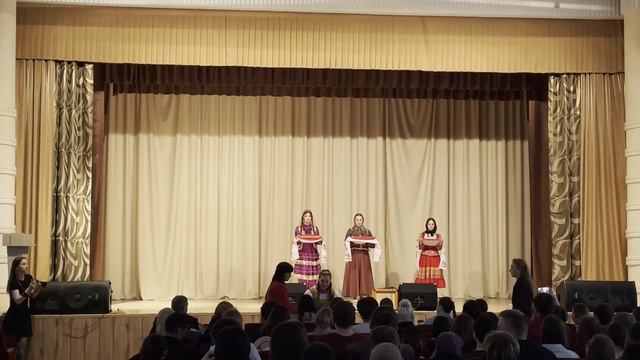 Внутривузовская «Студвесна» концерт от студентов ФПТ