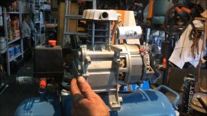 Стук при работе!Ремонт китайского компрессора 24-50 литров!