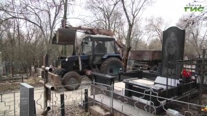 Кладбища Самары приводят в порядок перед религиозными праздниками