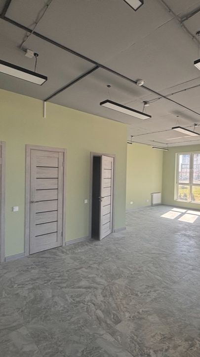 Сдаётся в аренду административно-торговое помещение по ул. Игоря Лученка, д.29