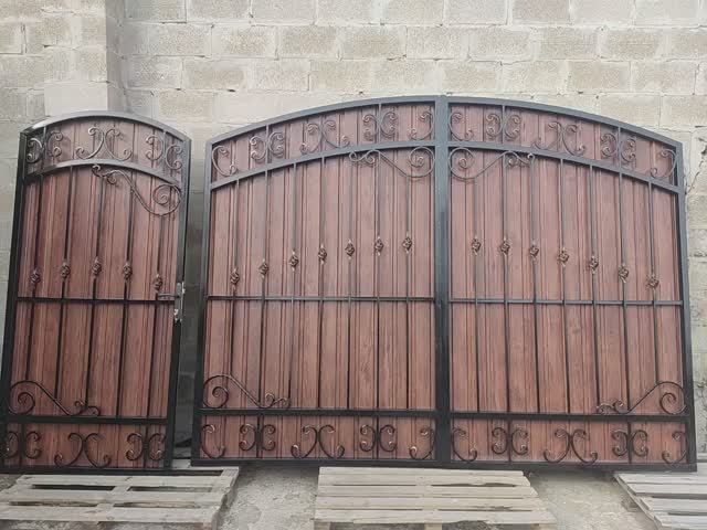 Ворота кованые M170PR обшитые профлистом Античный Дуб.mp4