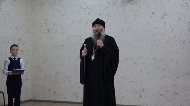 Приветственное слово владыки Гурия и главы Кавалерово