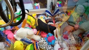 Игрушка ИЗ игрового автомата /// Vlad36 - Автомат С Игрушками. Челенж Как Достать Игрушку 03-04-2026