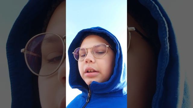 я иду и тралавело Талалаев купил и подпишис