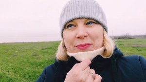 Пока нет света:
 наслаждаюсь шумом волн и морского ветра