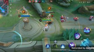 ну как и смогла играть за Одетту и за Гвин