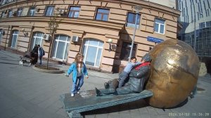 Достойная память(памятник Табакову) на Большой Сухаревской площади.