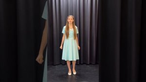 "Девочки с Васильевского острова" читает Елена Галенко, преп. Головко Н.Г.