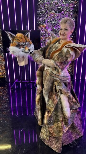 Маргарита Суханкина в шоу "Маска" ЛИСА -3 тур