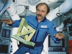 Космонавт Александр Полещук