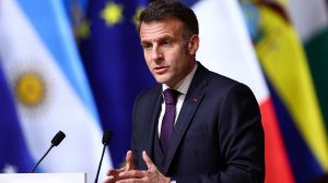 Макрон назвал Европу предсказуемой на фоне политики Трампа