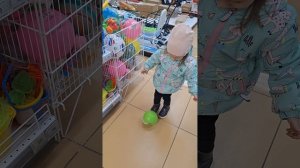 Силия и игрушки.mp4