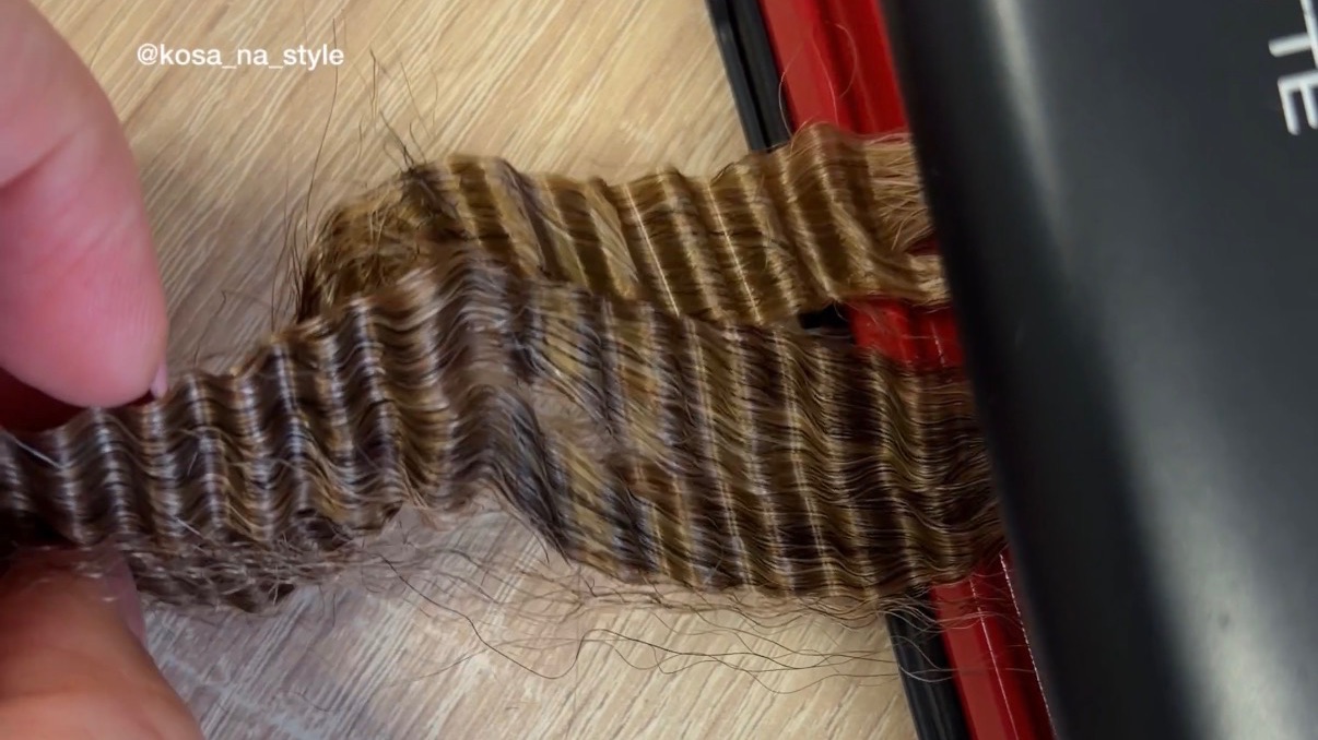 Как закрепить волосы в ДЕ кудрях? Самый быстрый способ