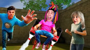 КИТАЙКА УЛЕТЕЛА ОТ ХОЛИ БАМА С БАБУШКОЙ! ПОБЕГ ОТ БЛОГЕРА