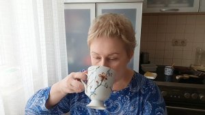 ПОТЕПЛЕЛО. УБИРАЮ ЗИМНЮЮ ОБУВЬ В ШКАФ. ДОСТАЛА БОТИНКИ ЦВЕТА ЛАВРОВОГО ЛИСТА)))