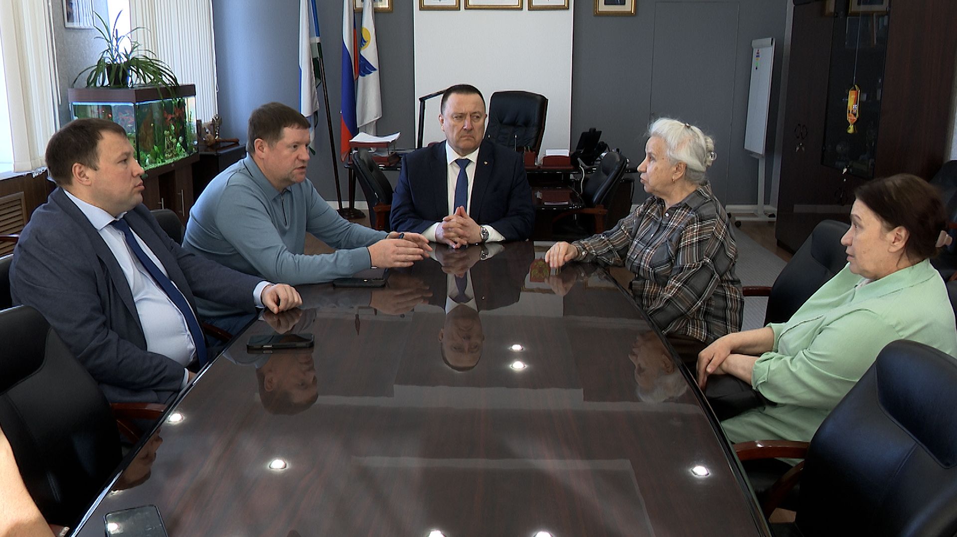 Поддержка и развитие: визит депутатов в Карпинск.