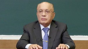 Поздравления с днем рождения принимает ректор МГУ Виктор Садовничий.