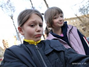 676767 две дуры да