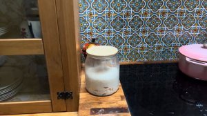 324. Оливер приехал надолго, делаю грядку, пеку круассаны и рассуждаю почему в Британии дольше живут