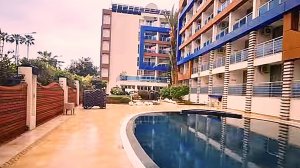 ИННА СУДАКОВА  ЗАБРАЛА ПОДАРКИ 🎁 ИЗ ОТЕЛЯ . И ВСТРЕТИЛА ПОКЛОННИКА 😍