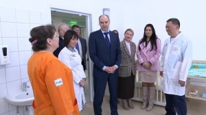 2026_04_03_Денис Паслер открыл детскую поликлинику в Березовском