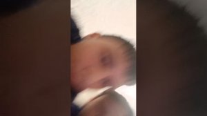 брат пришол