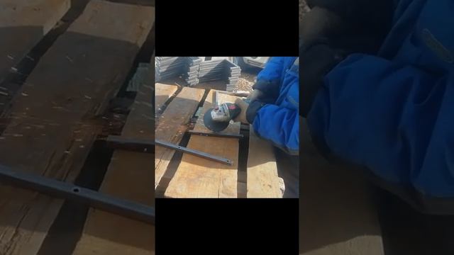 Зачистка сварных швов БСМ