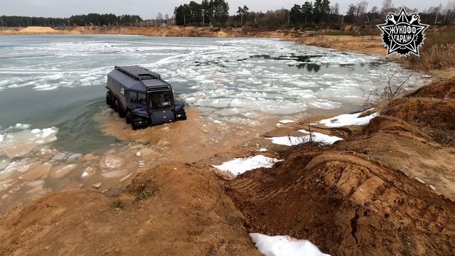 Шестиколесник на крутом подьеме