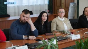 Сотня волонтёров Мирнинского района получила награды в День гражданского активиста