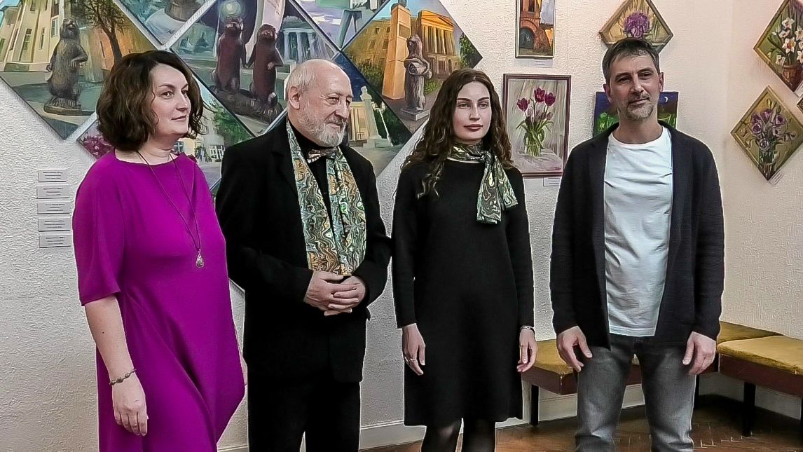 Новая выставка знакомит волжан  с творчеством династии Коваль