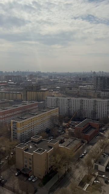 Окно в весну. 24 этаж ресторан Гонконг