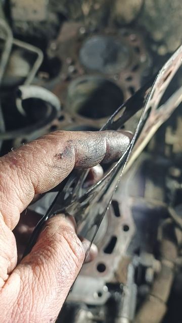 Мазда мпв прошибло прокладку