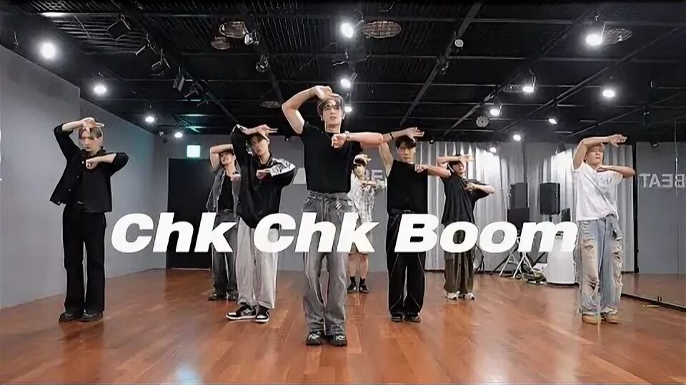 Stray Kids - Chk Chk Boom break Dance Tutorial Русский Туториал смотреть онлайн