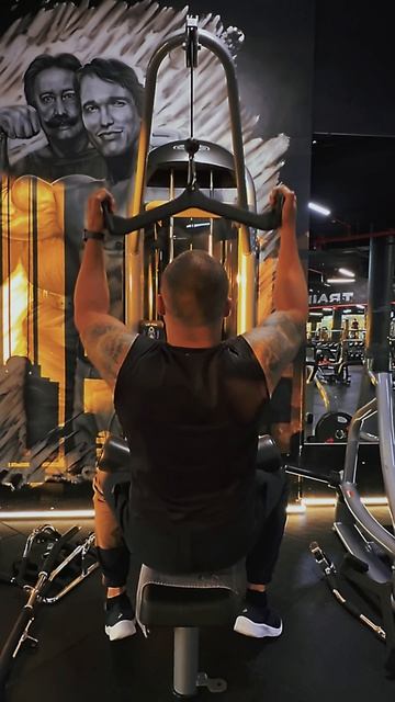 Там где кончается асфальт начинается воля.