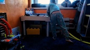 ИВАН ДМИТРИЕВИЧ ИГРАЕТ