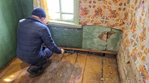 Строительные работы в деревенском доме. Ободрал дверь, спилил порог, пожарил колбаски в печи. #дом