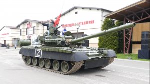 Основной танк Т-80БВ на репетиции, Музей отечественной военной истории, 7 мая 2025