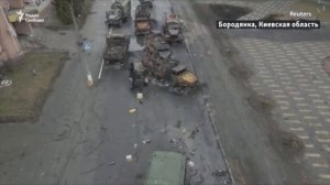 пьют вот люди дома чай и что то едят а вот которые на фронте им не попить у них штурмы и бои и тд