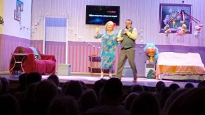 В сказке скрипнула дверь