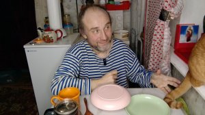 Ужин с Рыжулей. Больше дальше. Новый ГОСТ на хлеб. Мукбанг. Обжор. Еда на камеру. Диета. Шизофрения.