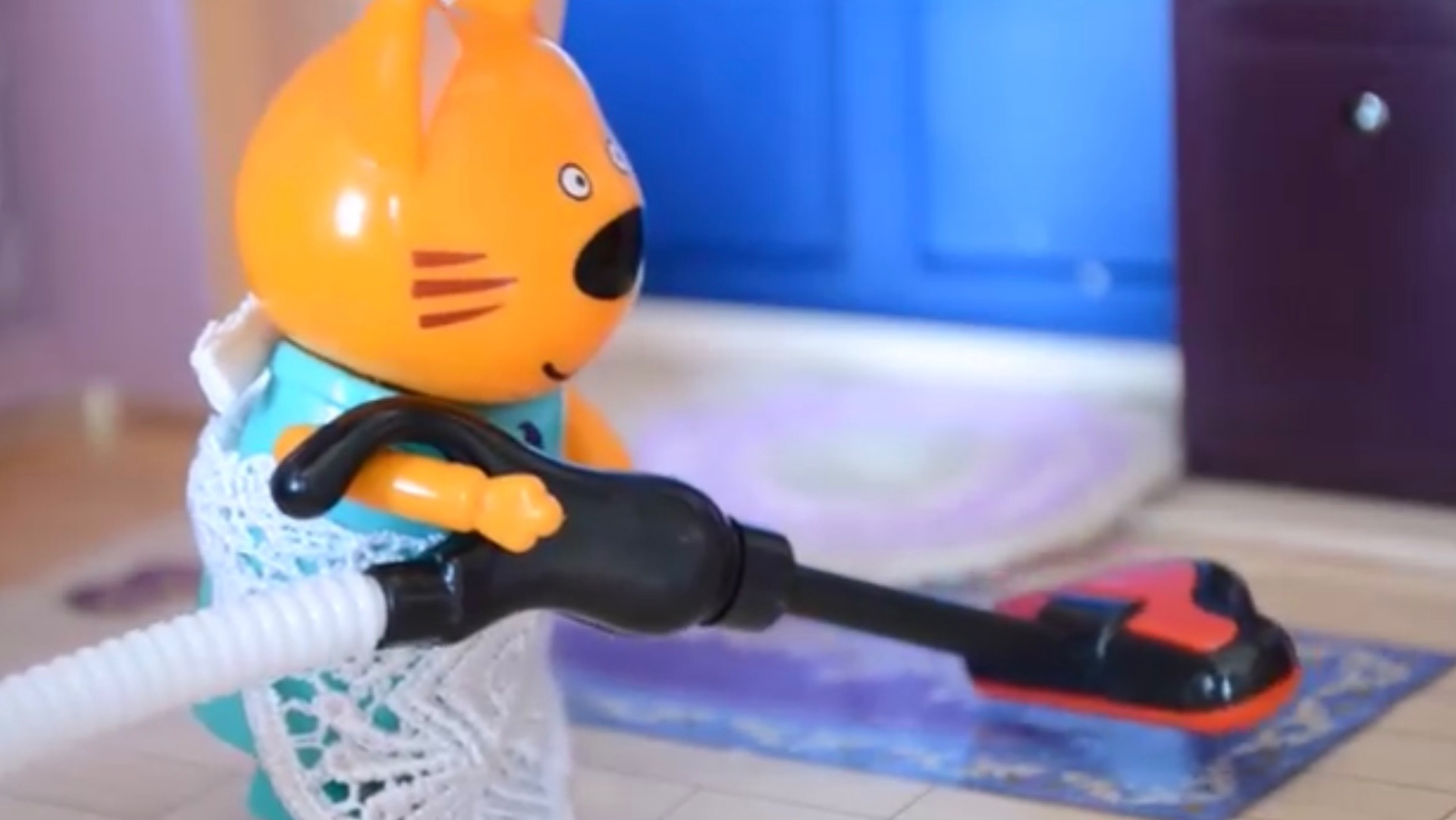 Три кота, папа вместо  мамы