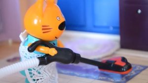 Три кота, папа вместо  мамы