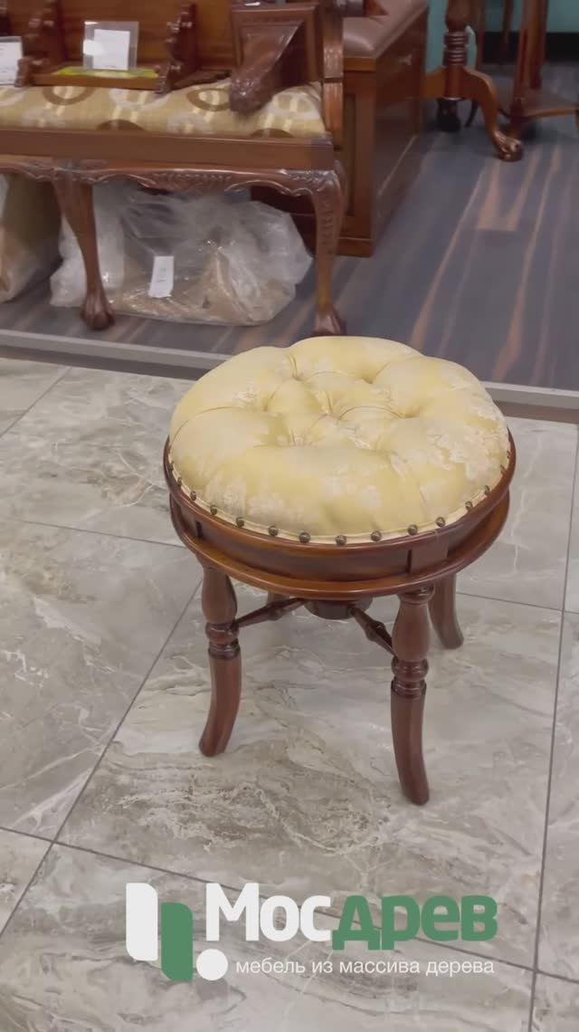 Пуф с сиденьем из ткани МИГ649 из красного дерева от фабрики Satin Furniture (Индонезия)