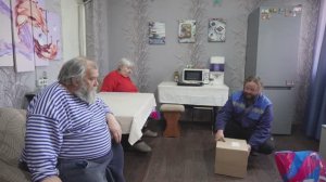 Пенсионеры не ожидали таких подарков от сына Что принёс он в двух огромных пакетах РАСПАКОВКА
