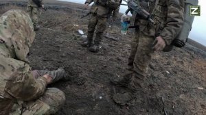 СВО ВСУ драпают раненые по чистому полю